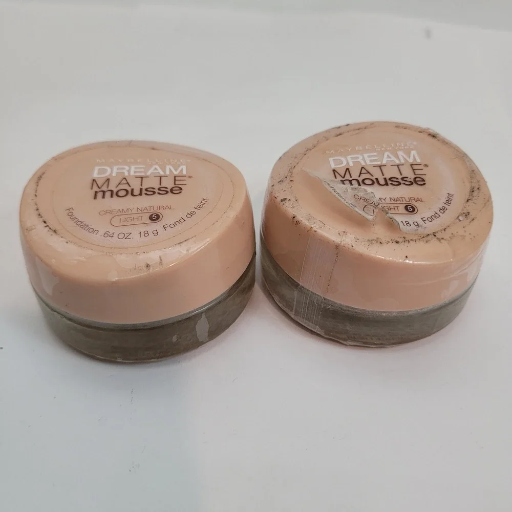 Maybelline Dream Matte Mousse Foundation Women Creamy Natural Light 5 Lot of 2